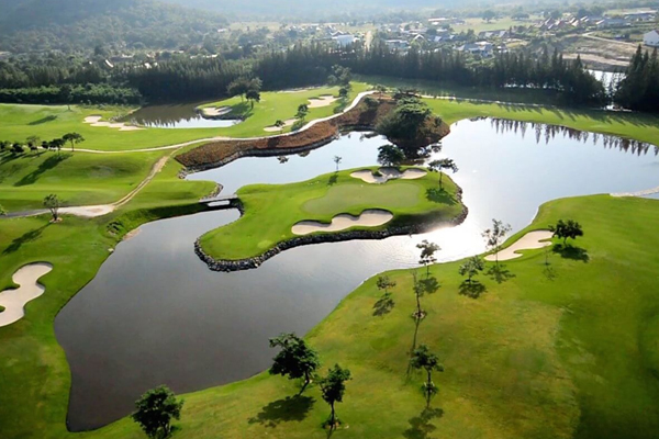 สนาม แบล็คเมาท์เทน กอล์ฟ คลับ